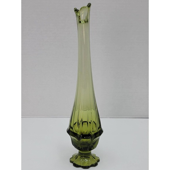 Fenton Swung Vase Petal Base Green 13 3/4 In Tall - Picture 3 of 12